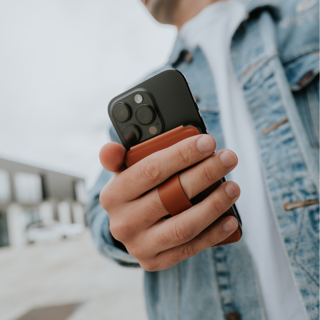 SnapWallet - 5 in 1 Wallet Power Bank