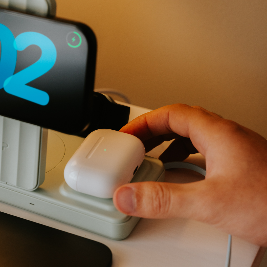 PowerBase 4 - 5 in 1 Charging Station